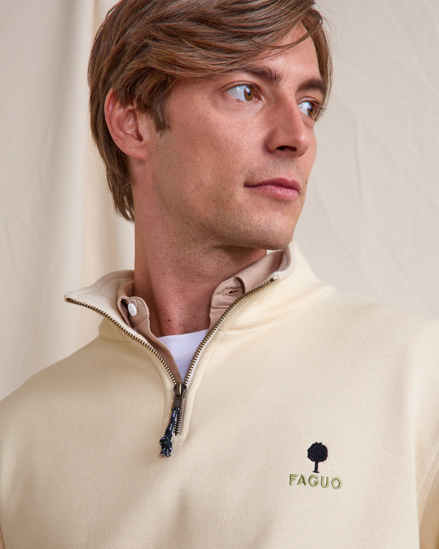 faguo-sweat-zipp-amboise-cru-coton-bio-col-camionneur image 4