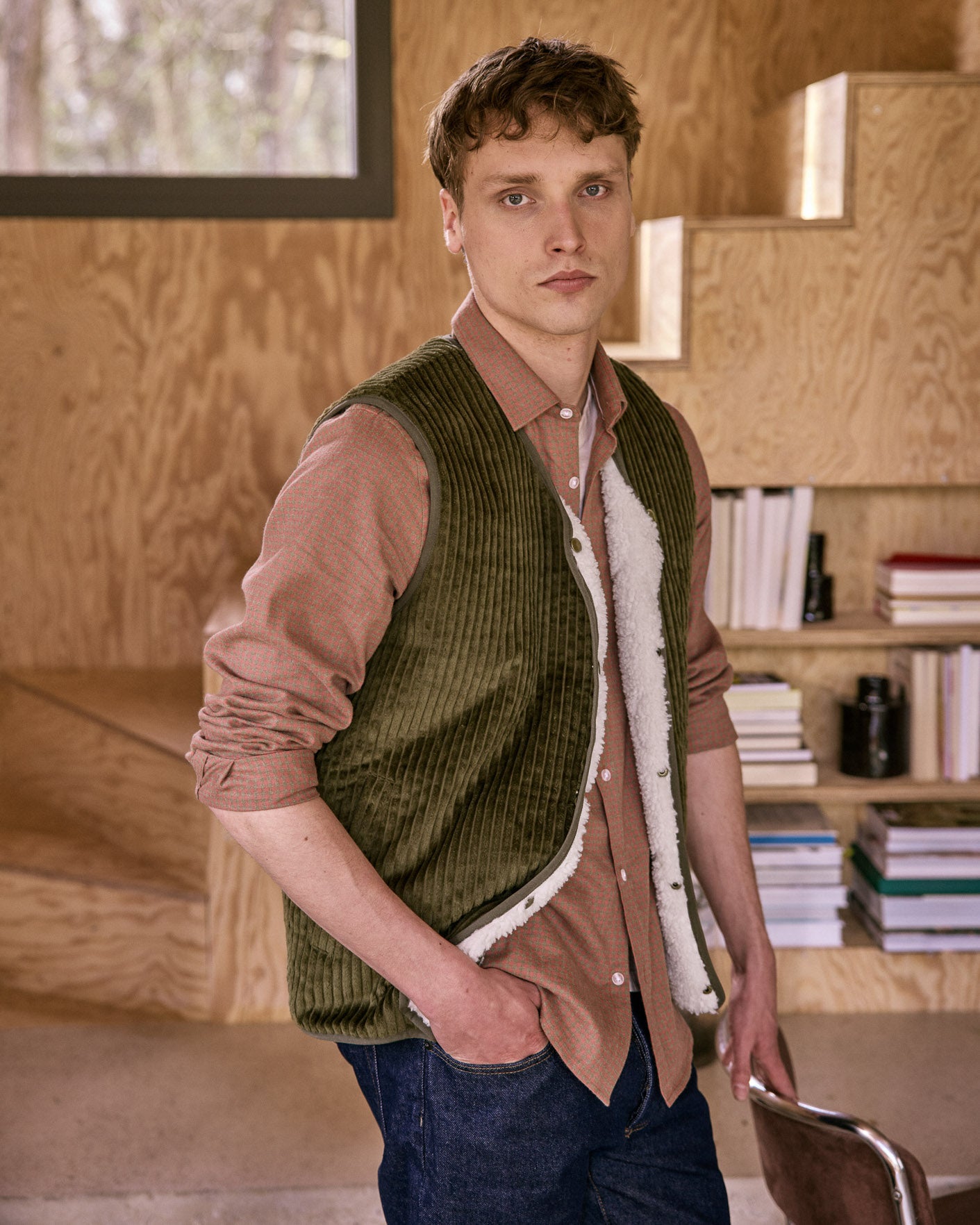 faguo-esterel-veste-sans-manches-r-versible-vert-olive-fonc image 3