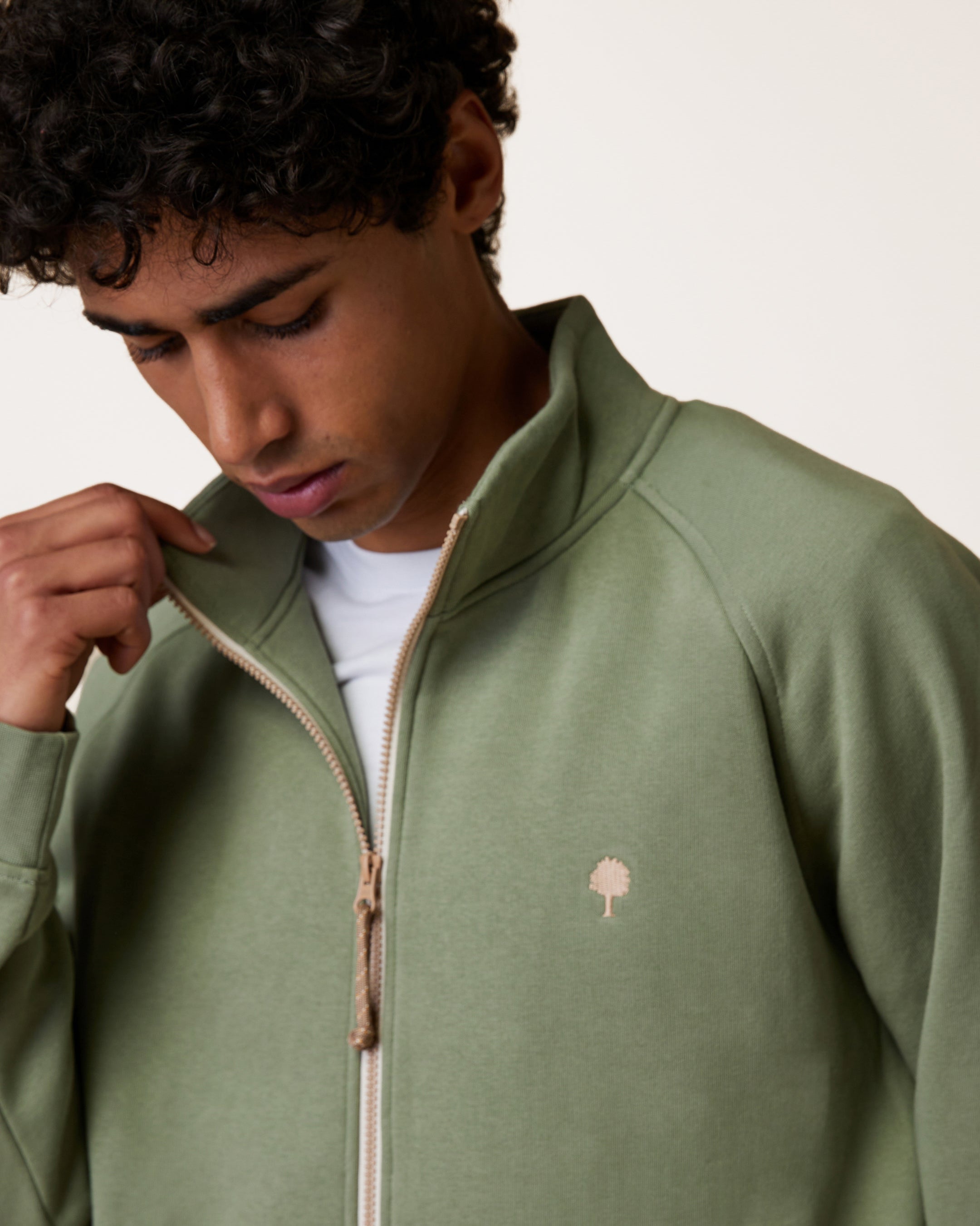 faguo-horte-veste-zipp-e-kaki-clair-homme image 6