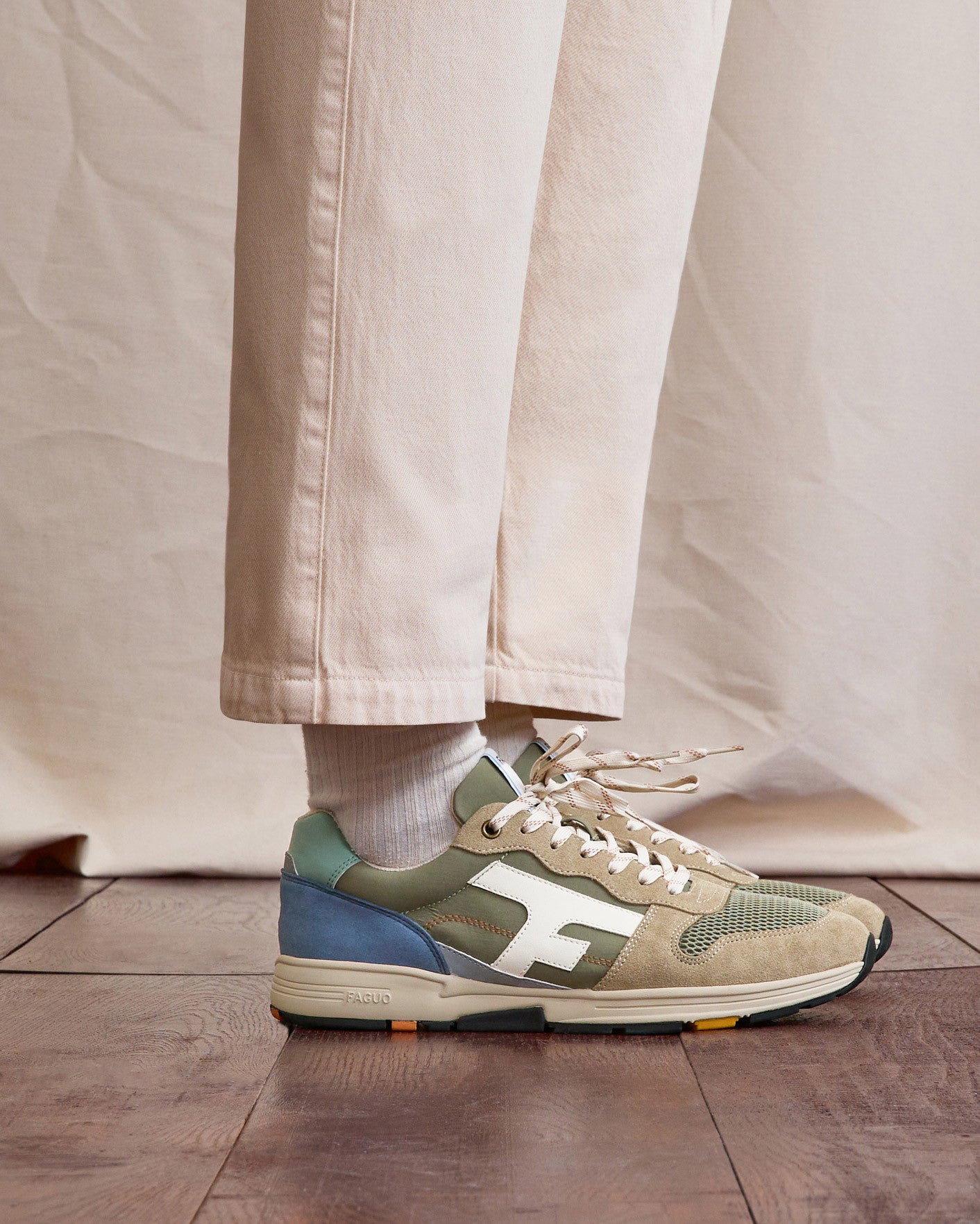 faguo-olive-sneakers-homme-kaki-et-bleu-semelle-flexway image 2