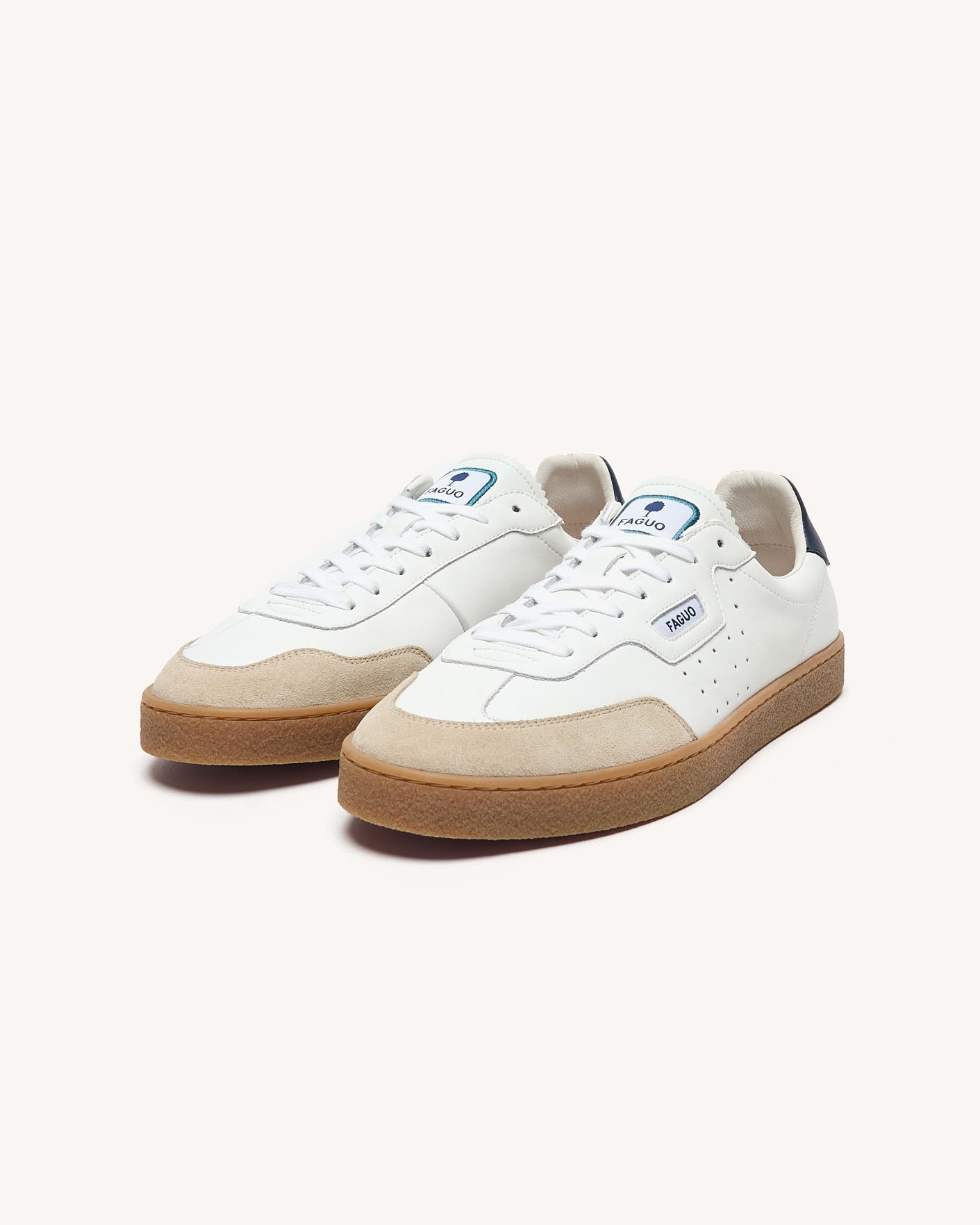 faguo-lumbo-baskets-cuir-et-su-de-blanc-et-bleu image 2