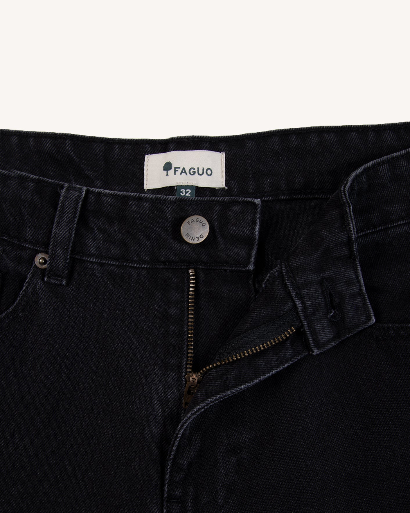 faguo-denim-tapered-jean-tapered-noir-coton-recycl image 6