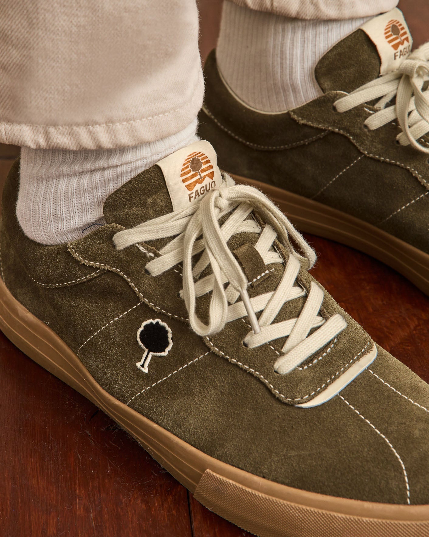 faguo-nashi-baskets-kaki-cuir-su-de image 6