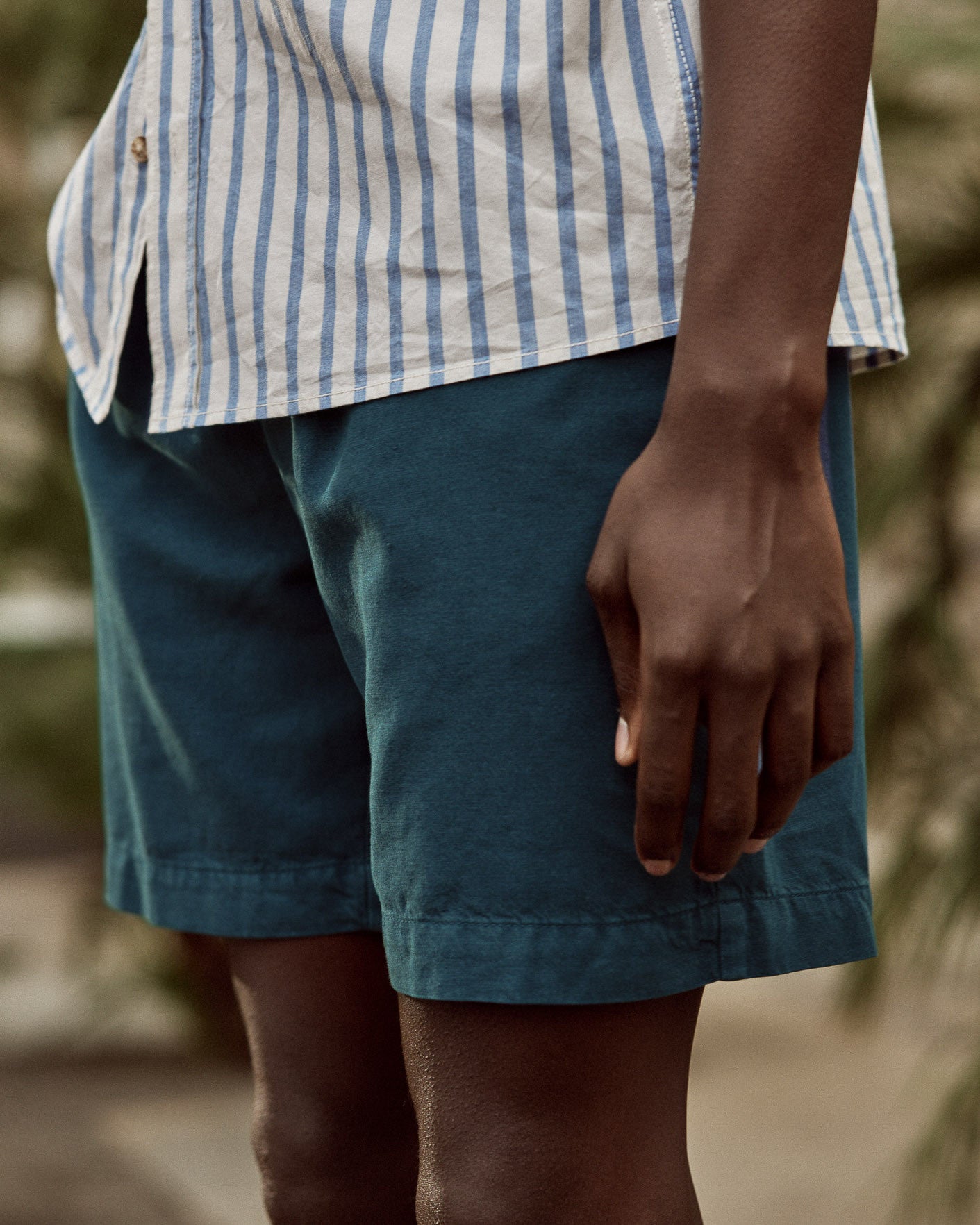 faguo-chevre-short-bleu-marine-lyocell-homme image 4