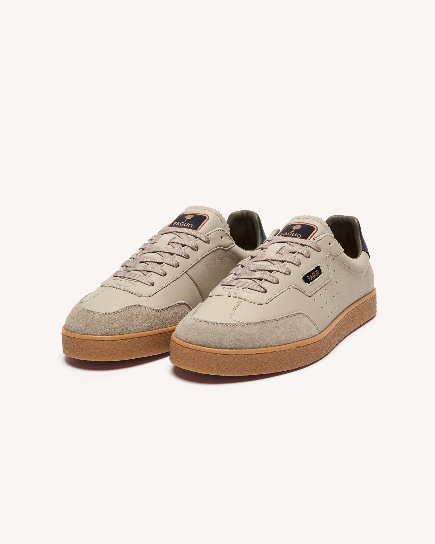 faguo-lumbo-baskets-cuir-beige-et-noir-homme image 2