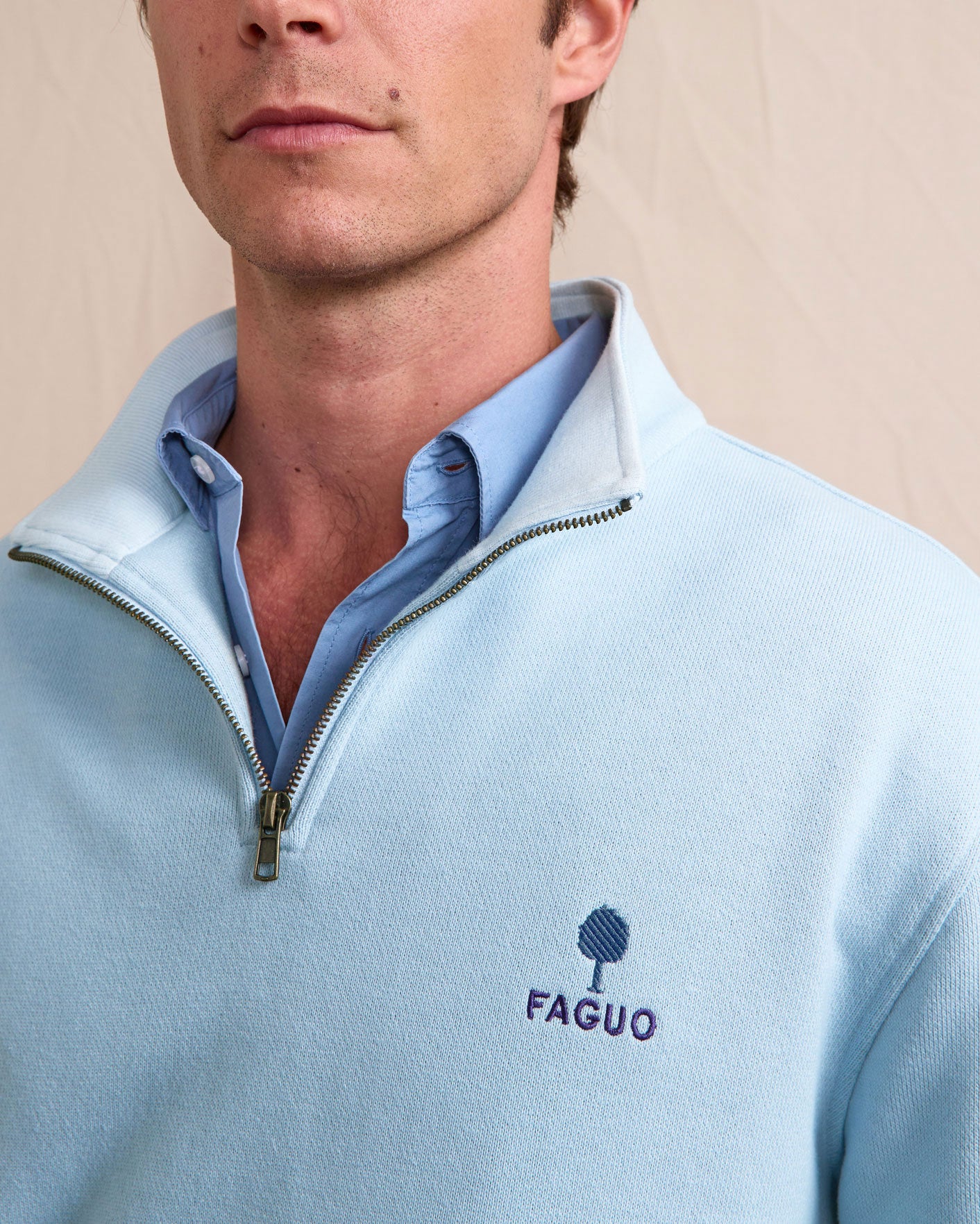 faguo-amboise-sweat-zipp-bleu-ciel-coton-bio-homme image 4