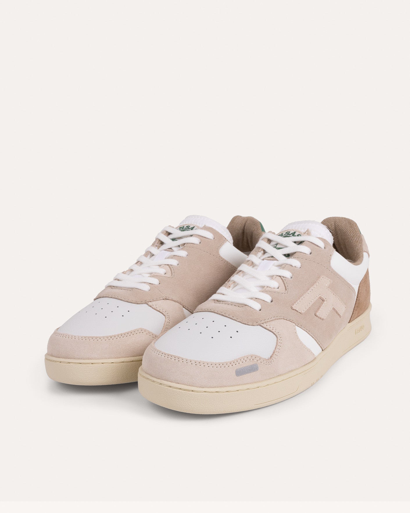 faguo-palmer-baskets-blanches-et-beiges-su-de image 3