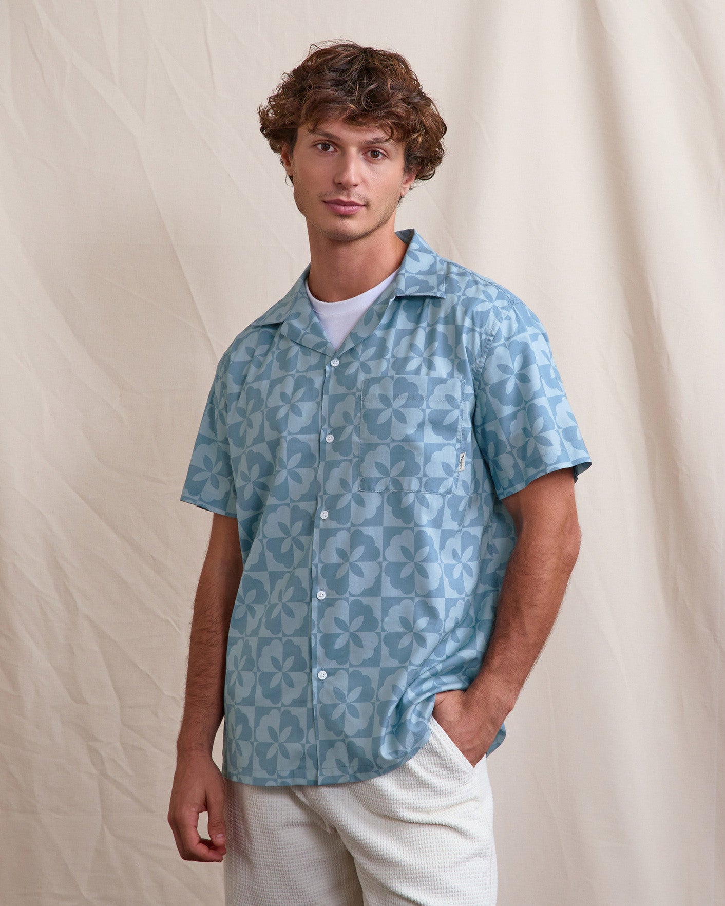 faguo-paiolive-chemise-manches-courtes-bleu-moyen-col-cubain image 1