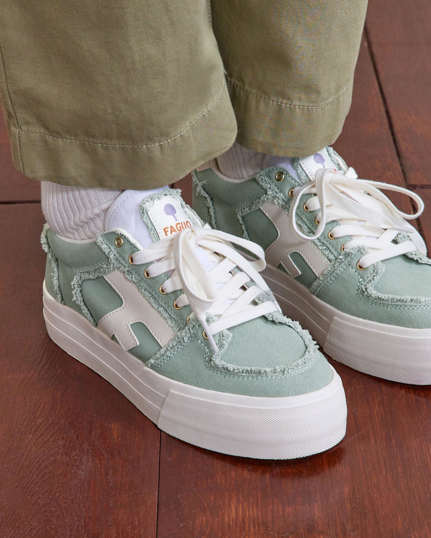 faguo-walnut-platform-baskets-toile-vert-clair-femme image 6