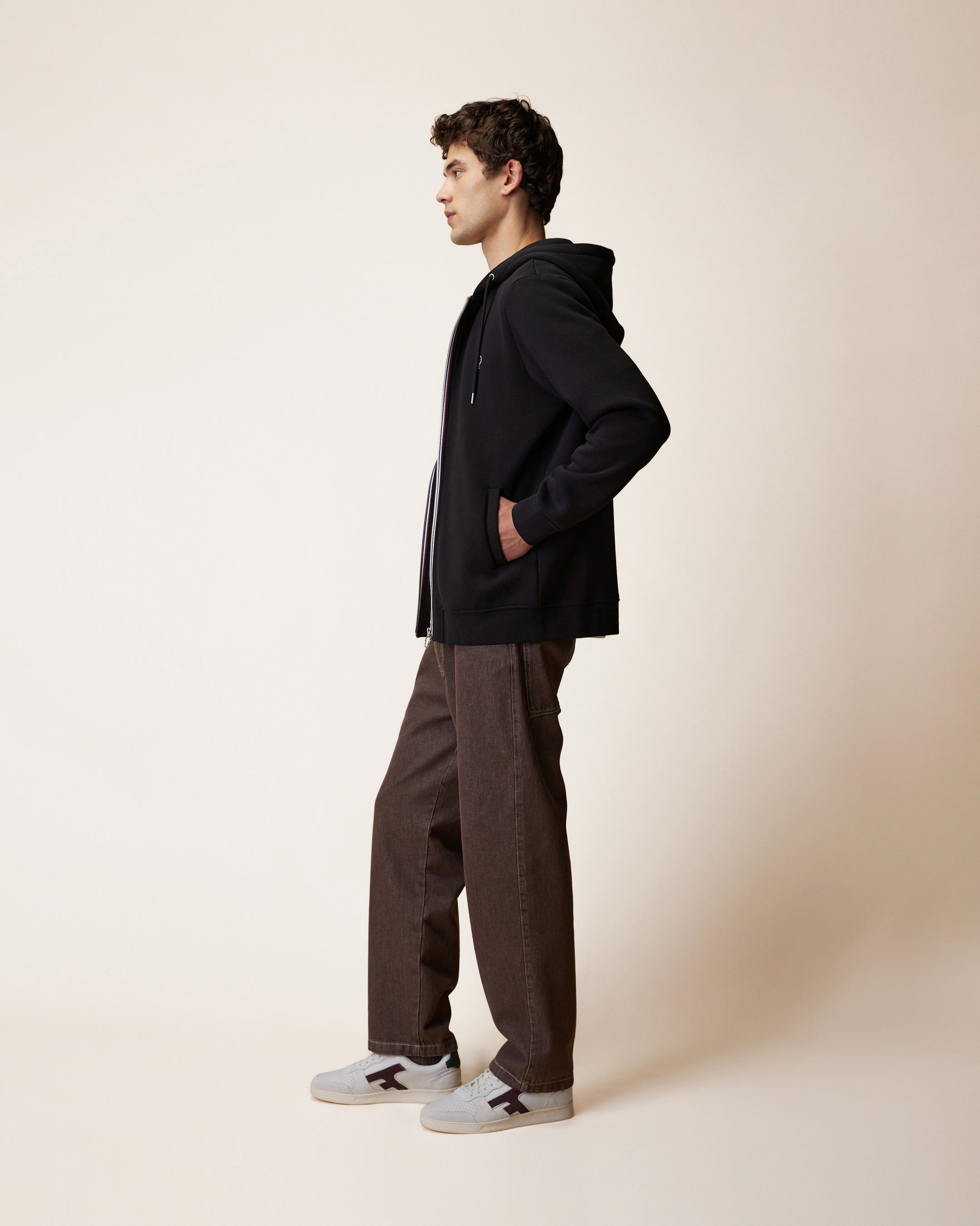 faguo-mesnil-sweat-zipp-capuche-noir image 4