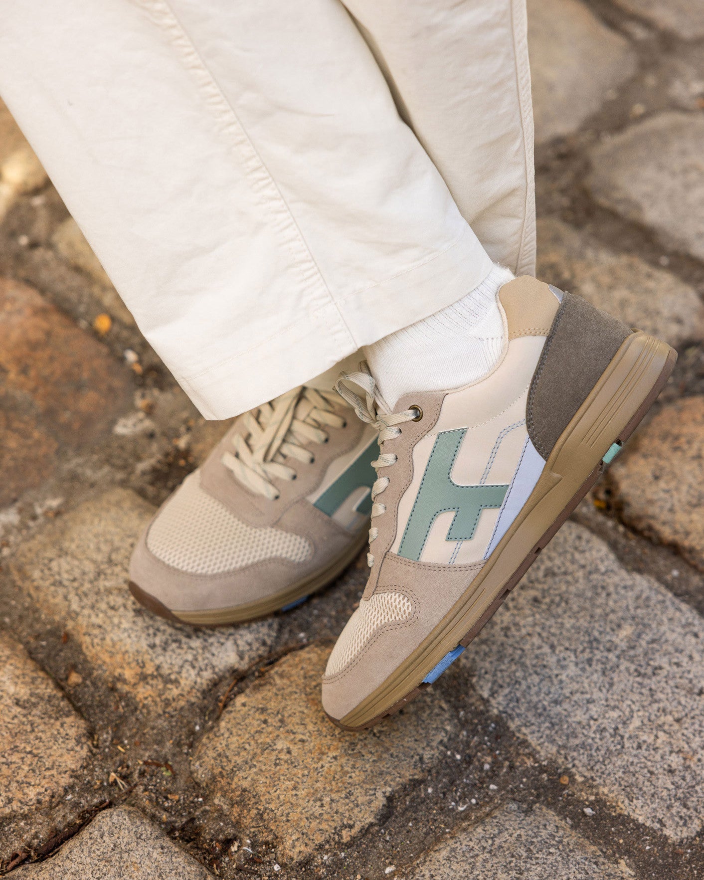 faguo-olive-baskets-cr-me-et-gris-homme image 2