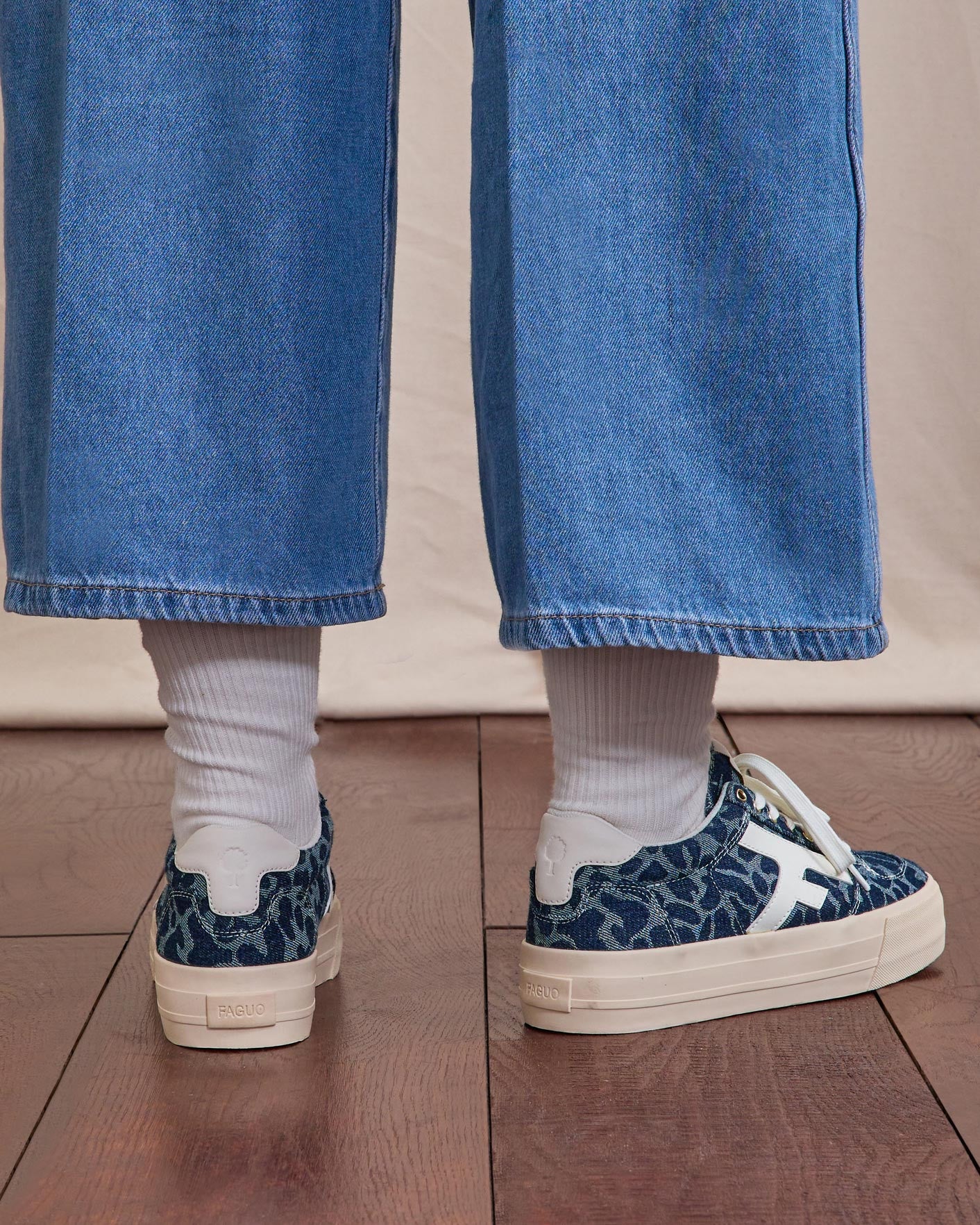 faguo-walnut-platform-baskets-l-opard-bleu-jean image 6