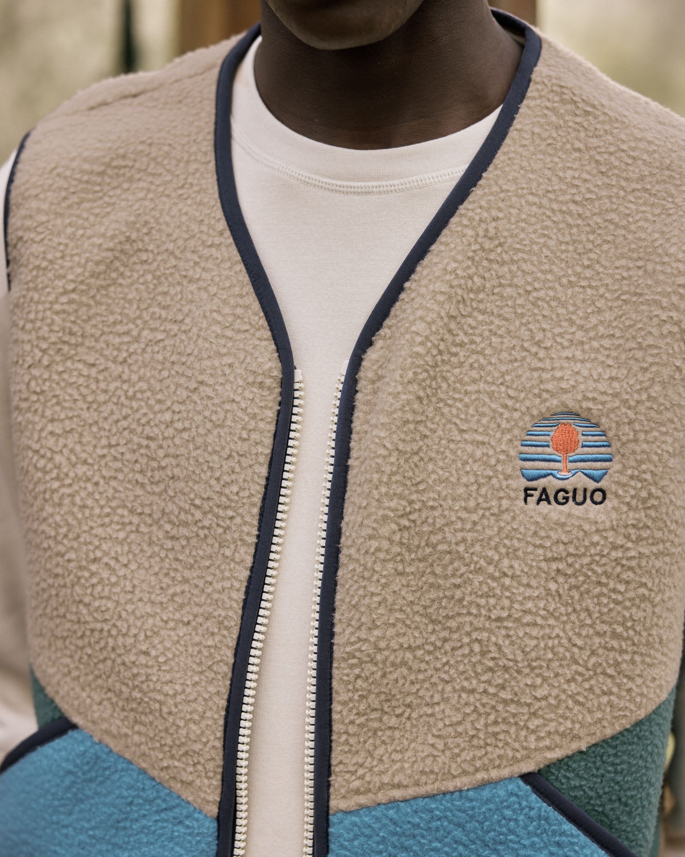 faguo-teillay-veste-polaire-sans-manches-homme-beige image 3