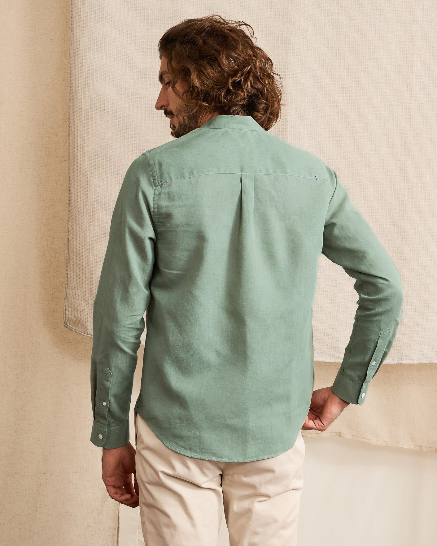 faguo-chiavari-chemise-en-lin-vert-clair-col-officier image 6