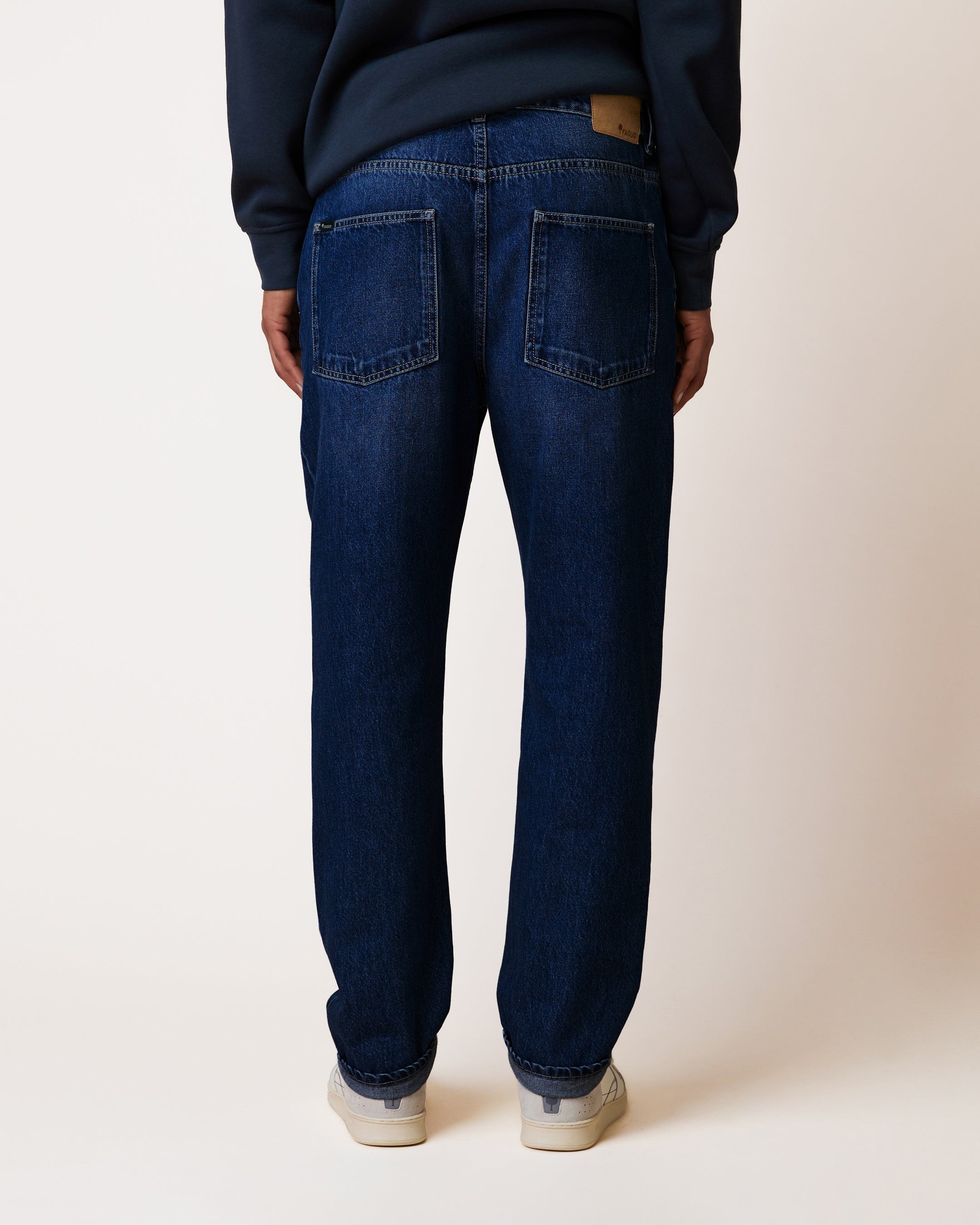faguo-jean-relaxed-denim-brut-coton-coupe-ample image 5