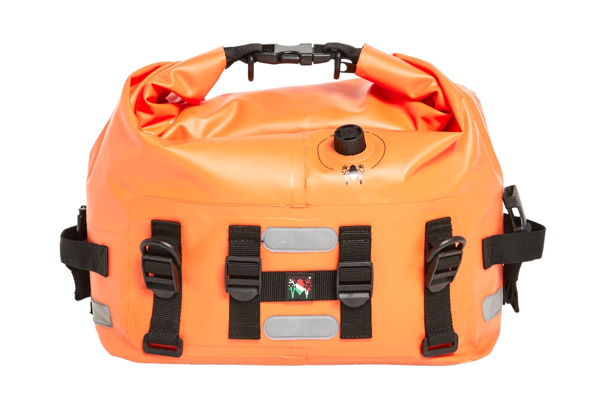amphibious-upbag-sacoche-selle-moto-tanche-ouverture-haute image 7