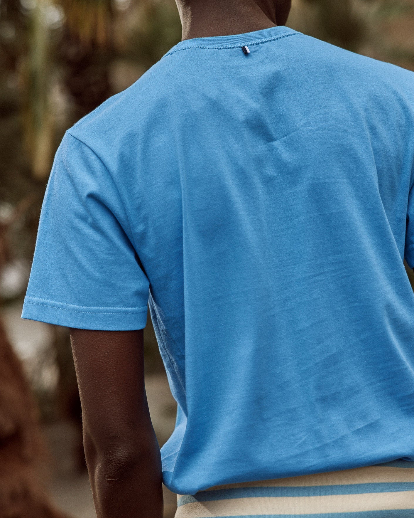 faguo-lugny-t-shirt-bleu-azur-coton-loose-homme image 6