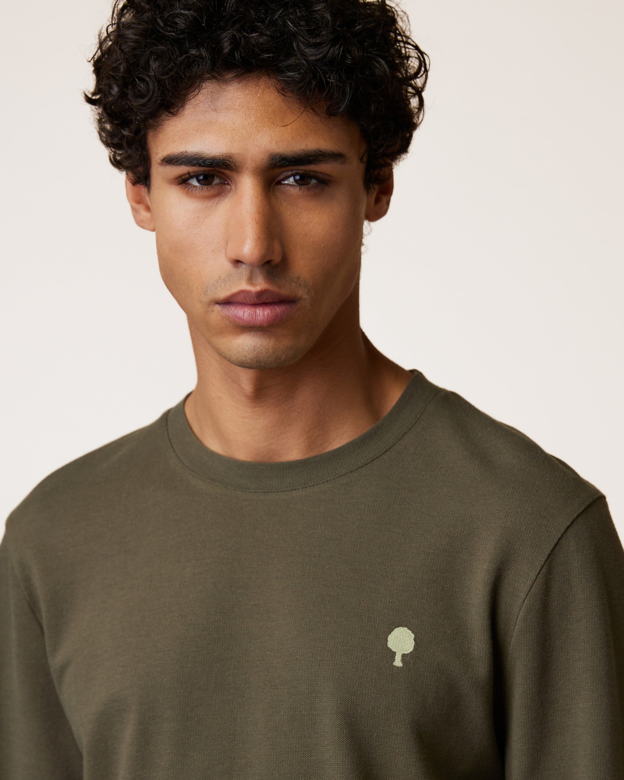 faguo-bailly-t-shirt-manches-longues-kaki-coton-recycl image 8