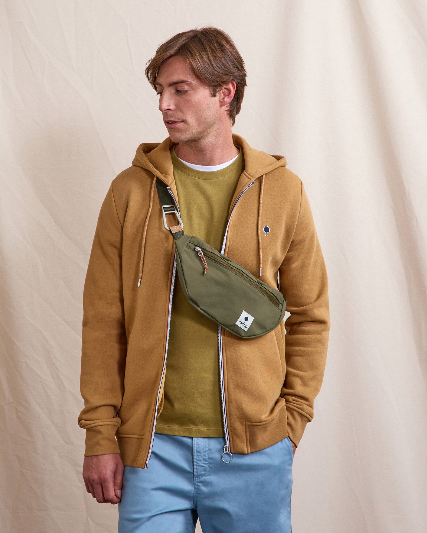 faguo-cambium-sac-banane-vert-olive-fonc image 2