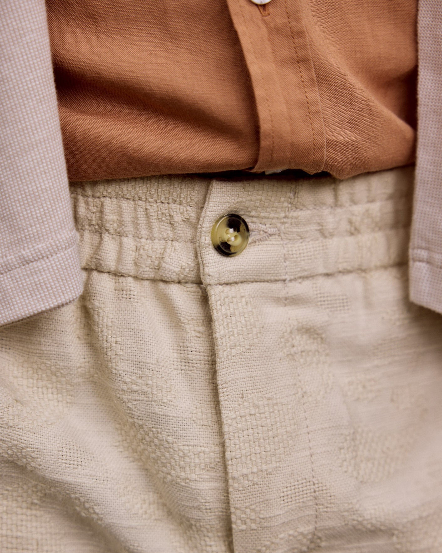 faguo-chevre-short-homme-cru-coton-et-viscose image 6