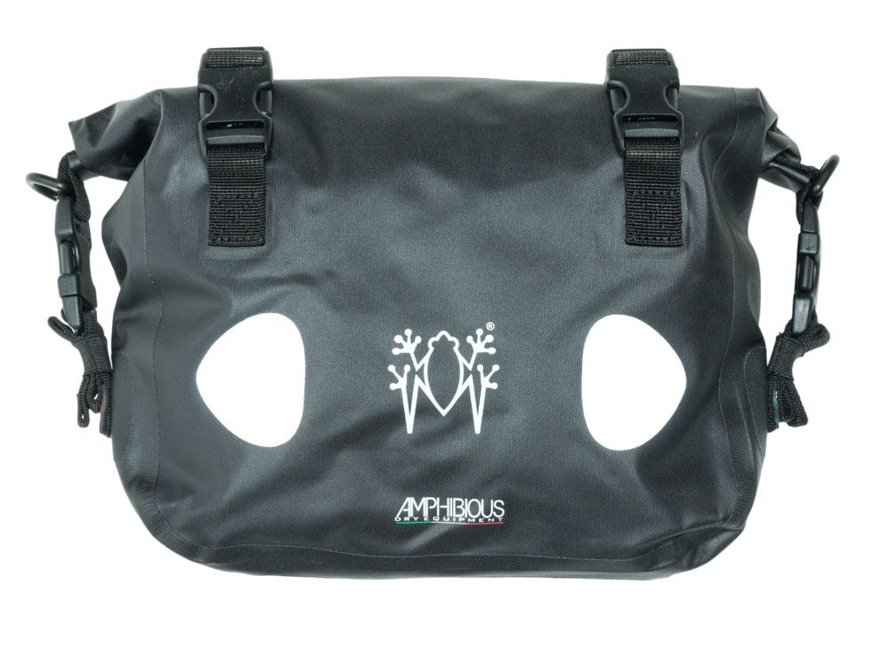 amphibious-sidebag-5-5l-sacoche-pare-cylindre-moto-tanche image 5