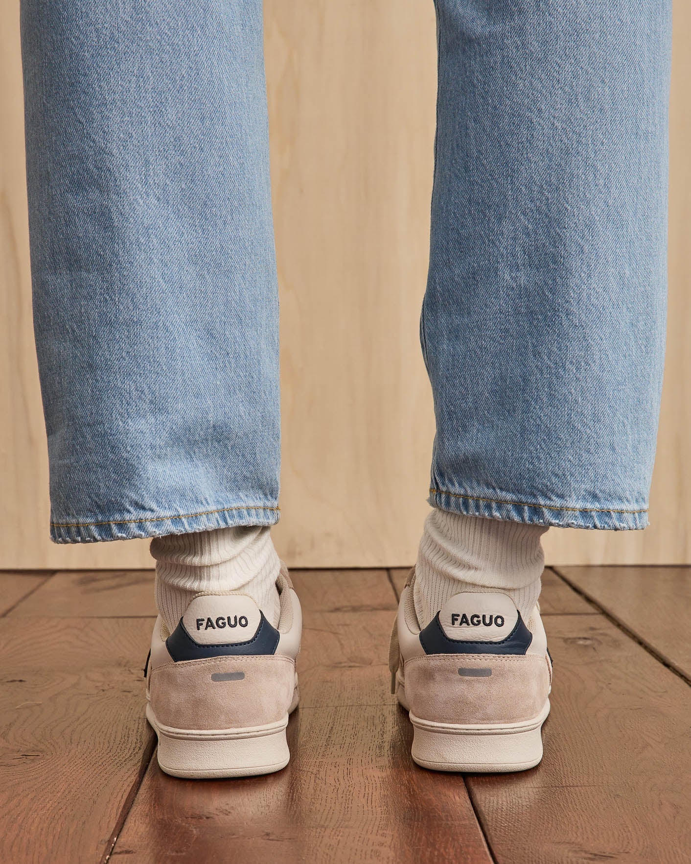 faguo-palmer-baskets-en-cuir-beige-et-bleu image 7