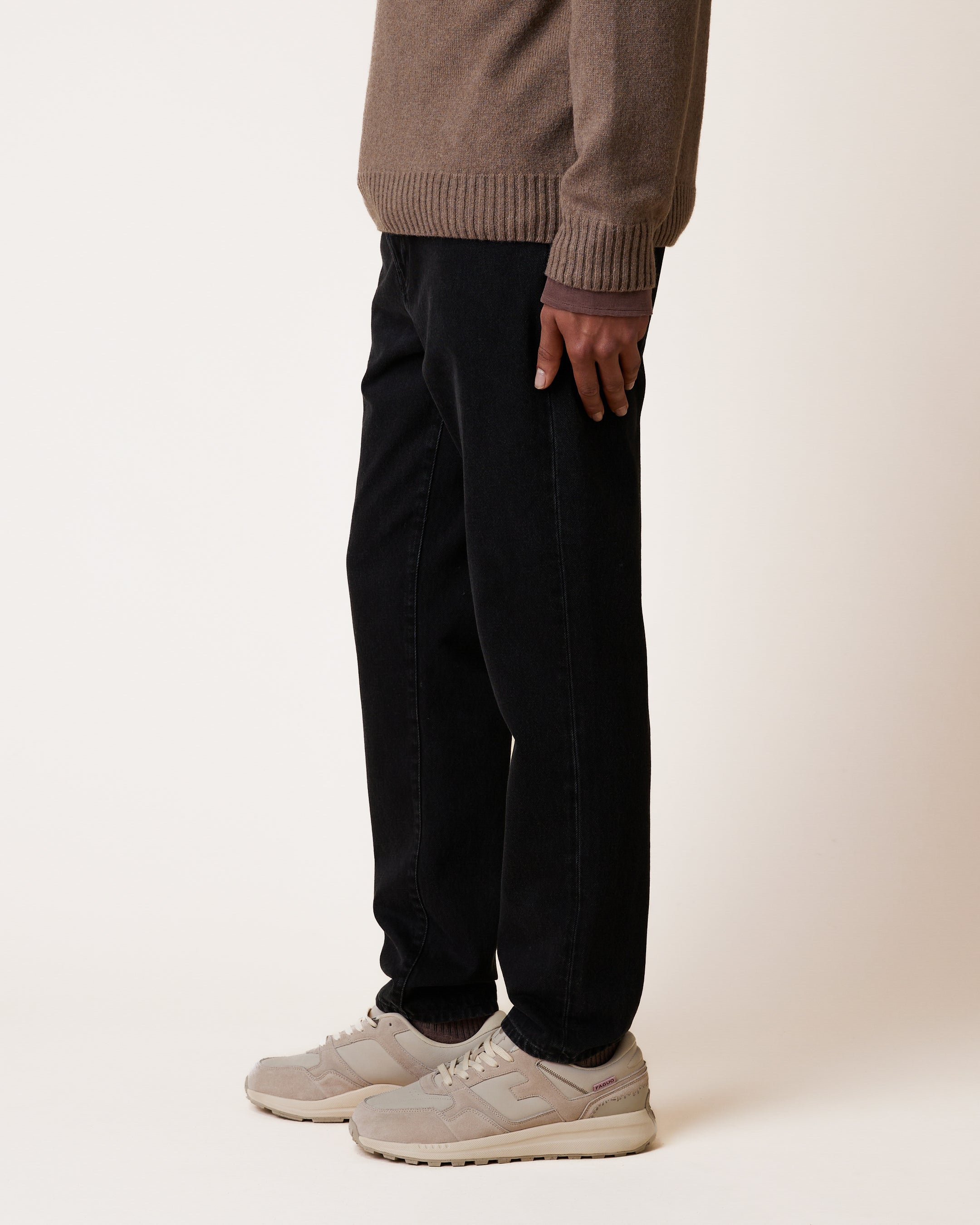 faguo-denim-tapered-jean-tapered-noir-coton-recycl image 2