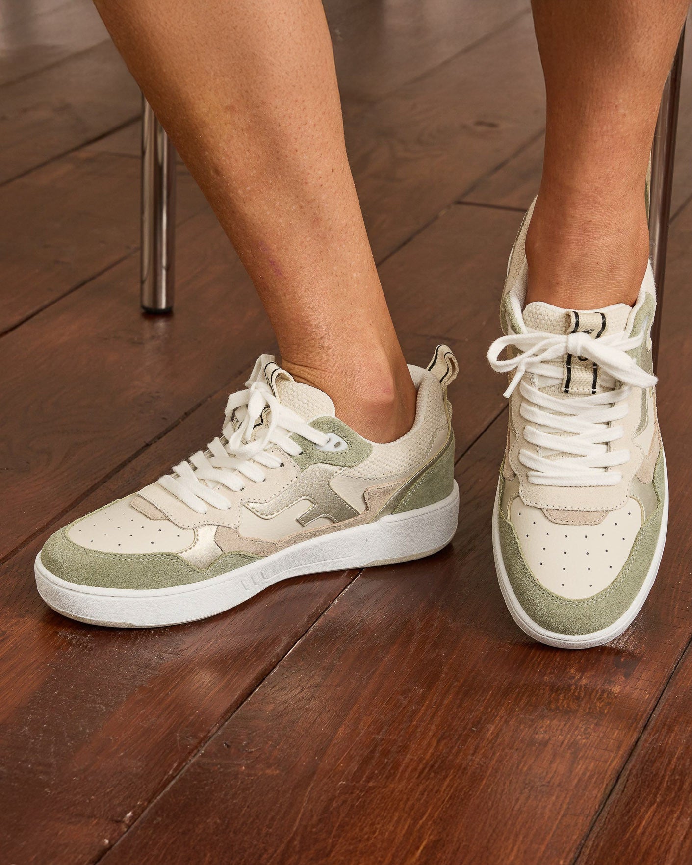 faguo-dahlia-baskets-femme-cru-et-kaki-clair-cuir image 3