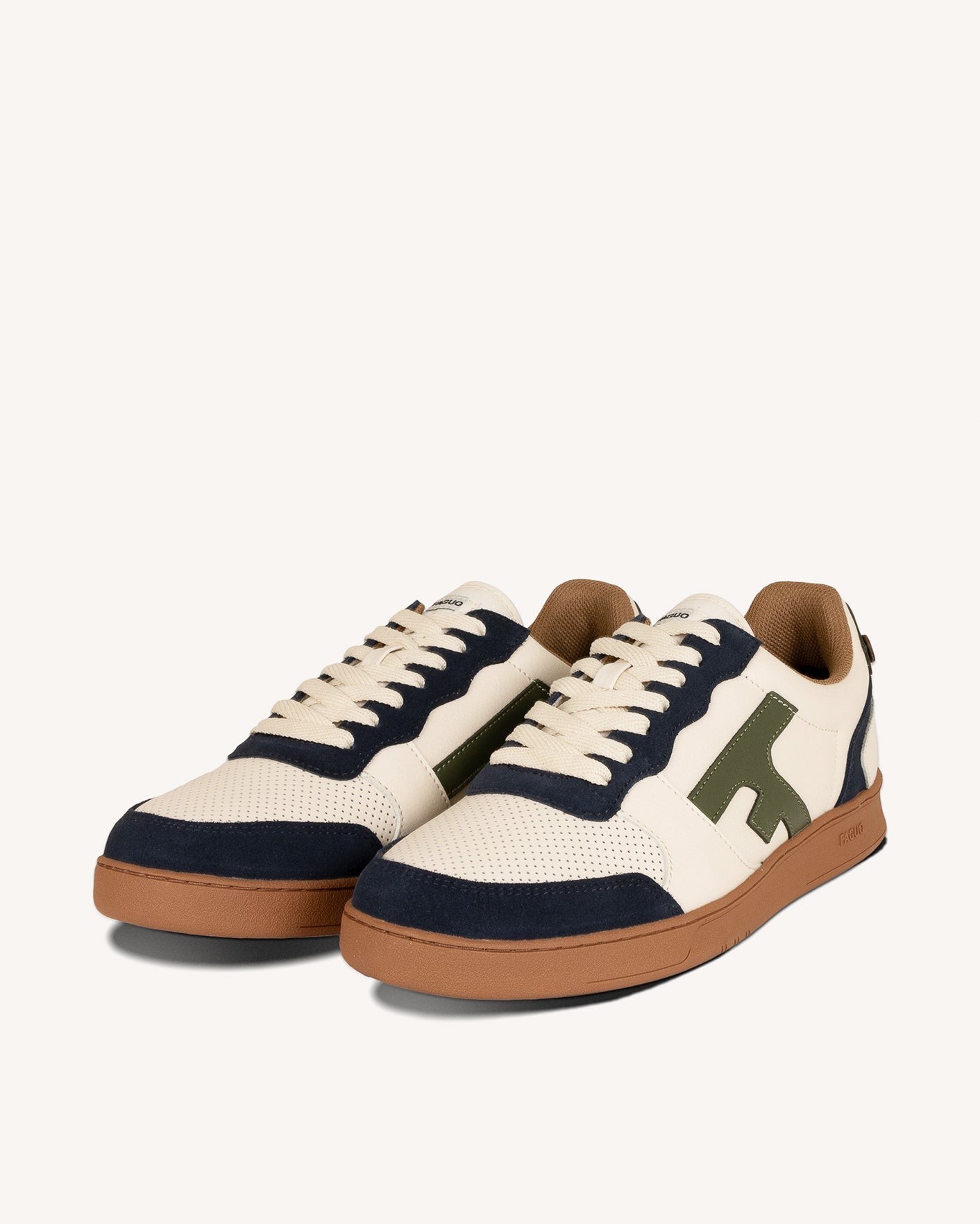 faguo-hazel-baskets-cuir-cru-et-bleu-marine-homme image 4