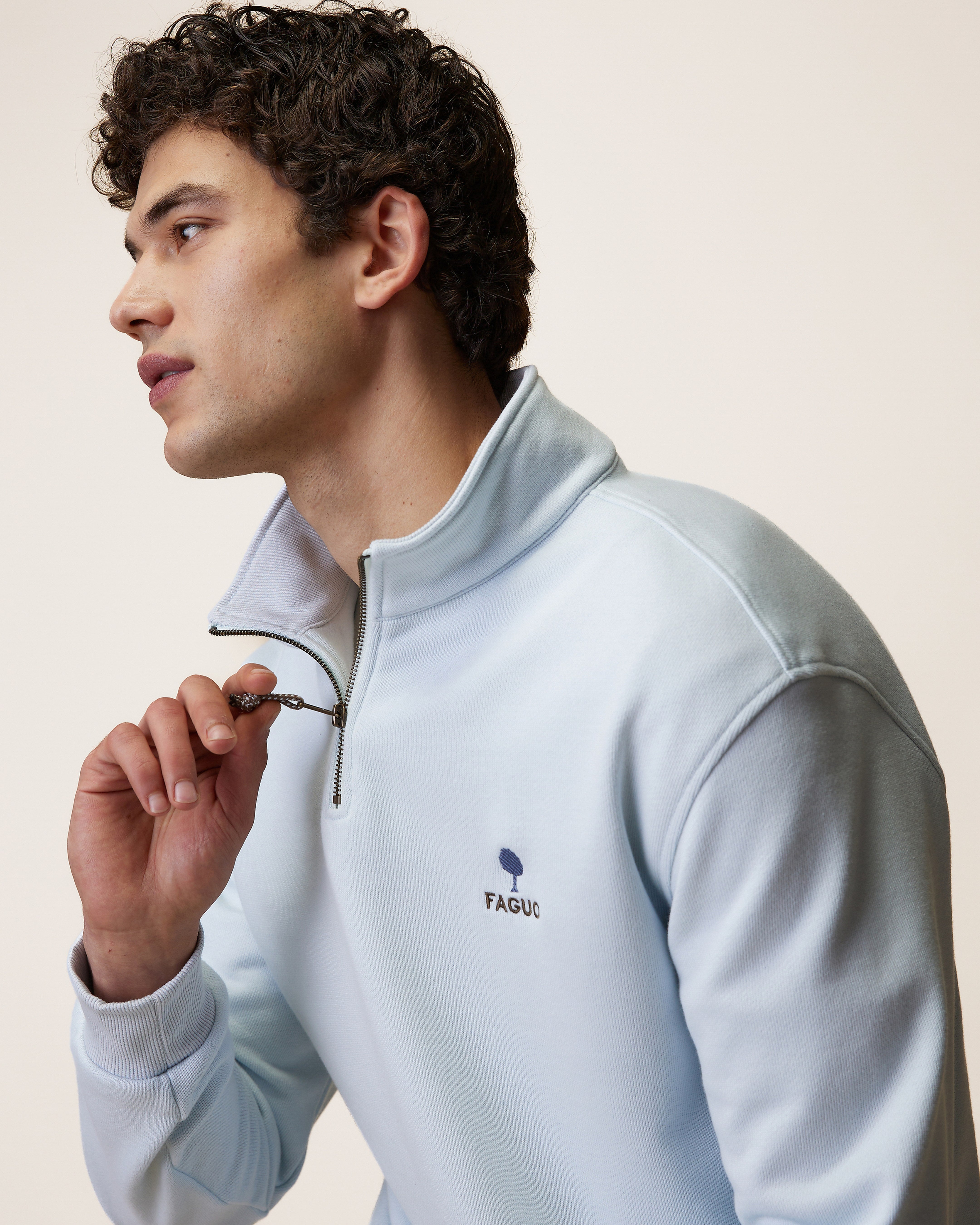 faguo-amboise-sweat-zipp-bleu-clair-coton-bio image 8