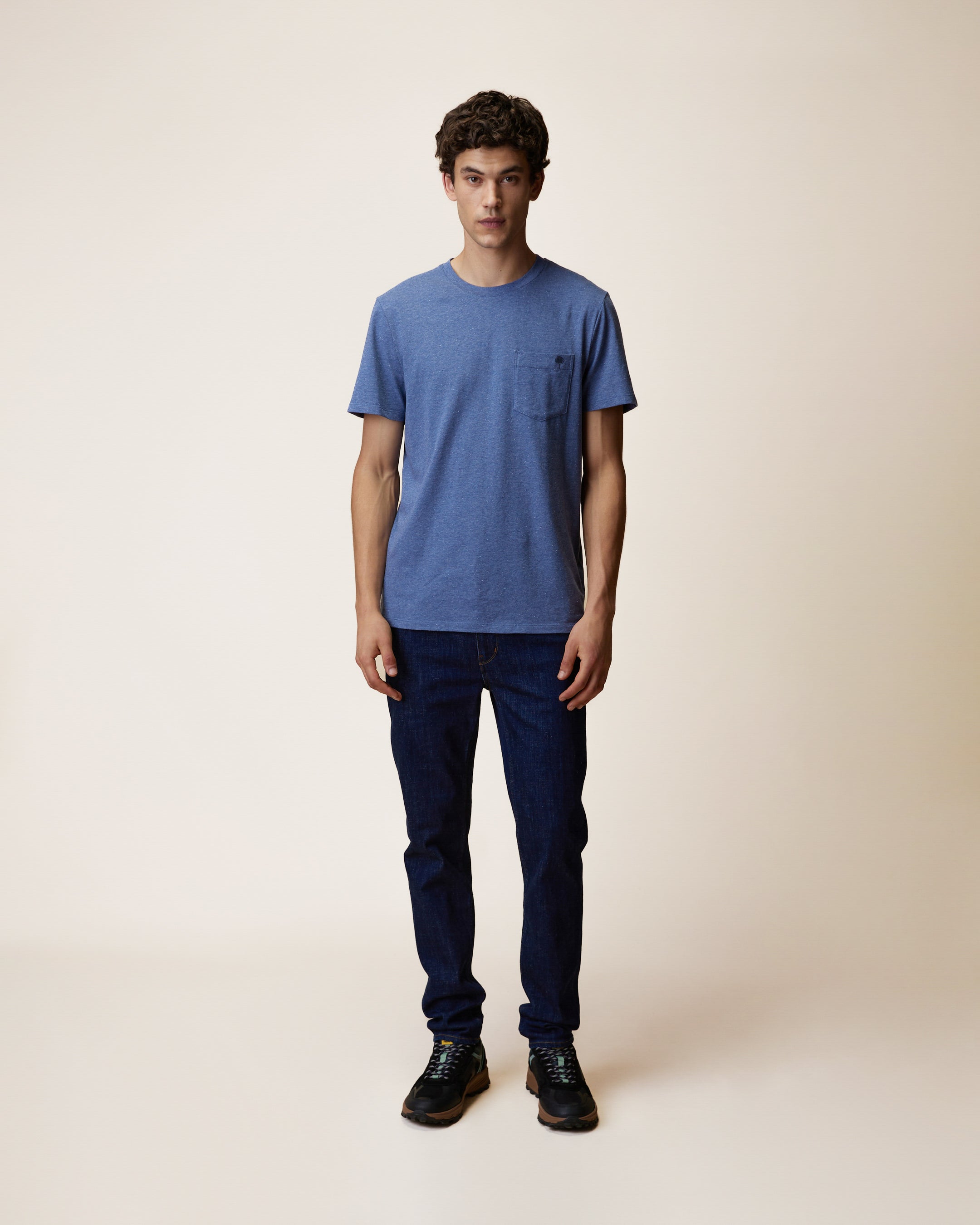 faguo-olonne-t-shirt-bleu-coton-poche-poitrine image 4