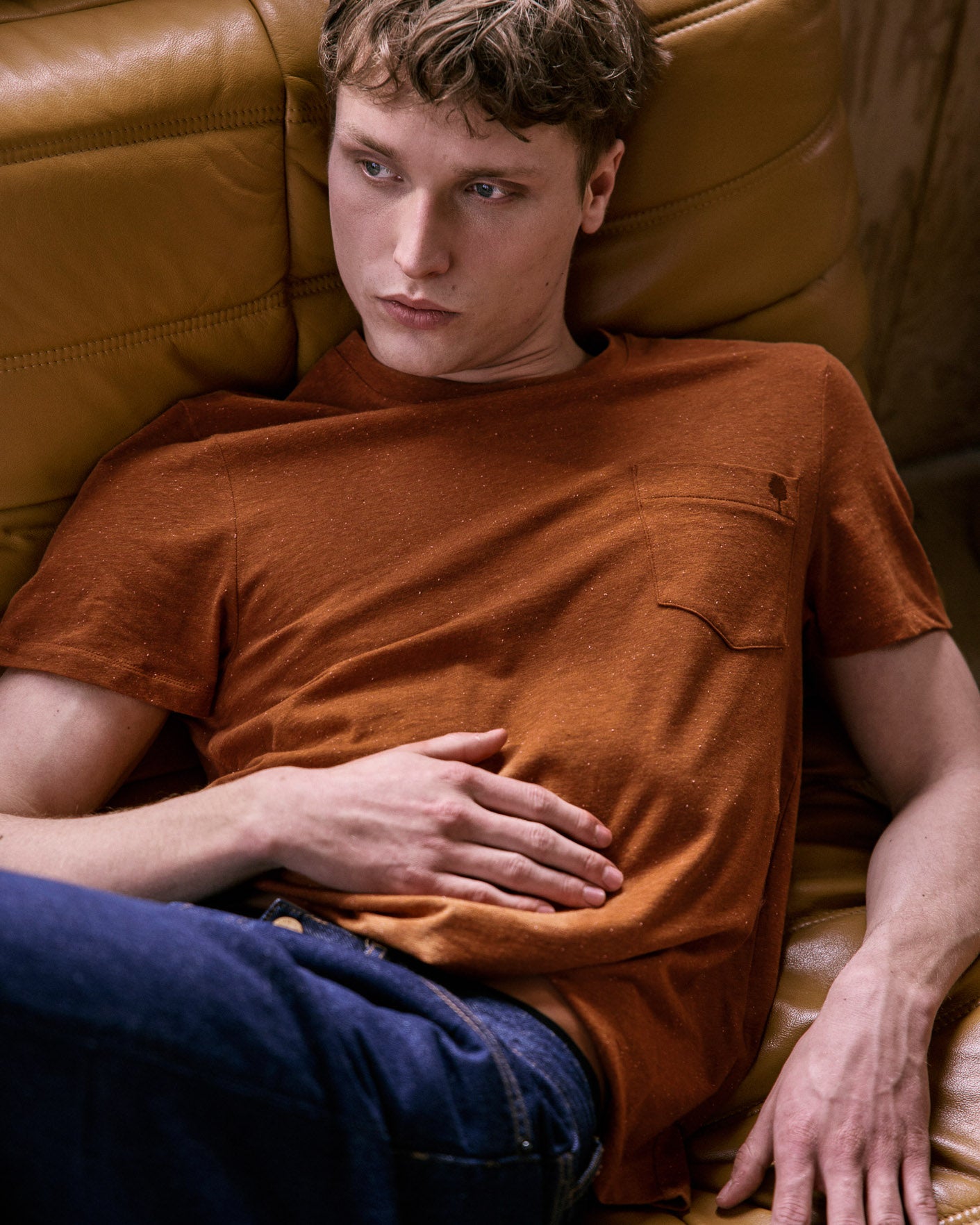faguo-olonne-t-shirt-rouille-coton-poche-poitrine image 3