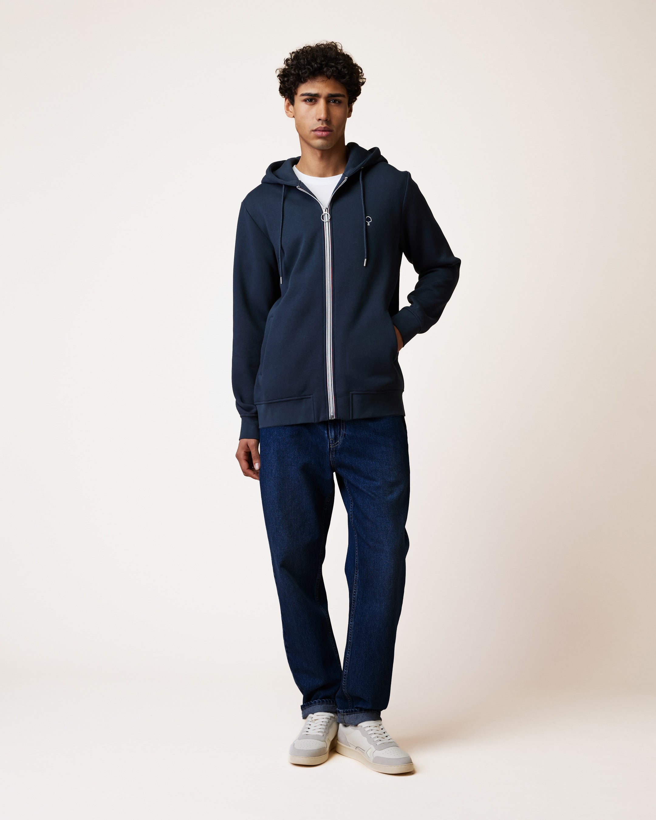 faguo-jean-relaxed-denim-brut-coton-coupe-ample image 3